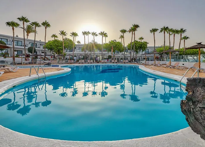 מלון Thb Flora 3*