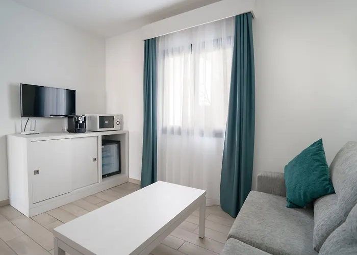 Thb Flora Hotel Puerto del Carmen (Lanzarote)