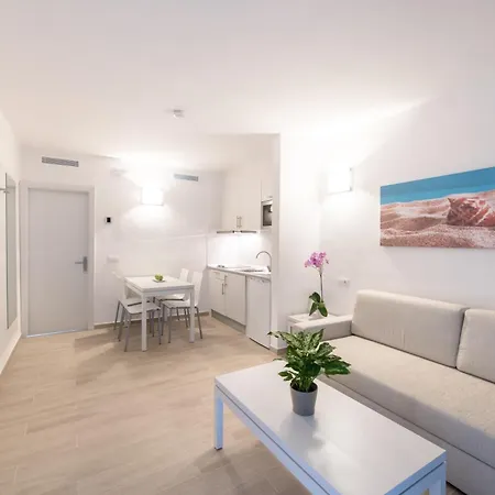 Hotel Thb Flora Puerto del Carmen (Lanzarote)