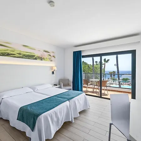 Thb Flora Hotel