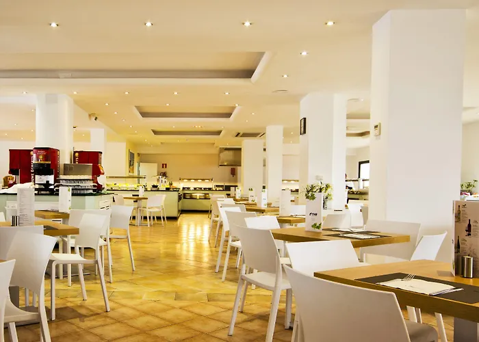 Thb Flora Отель 3*