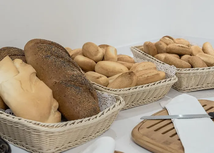 Thb Flora Отель