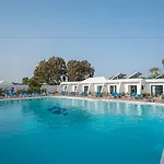 Thb Flora Отель 3*
